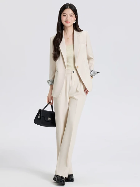 Bộ vest nữ phong cách công sở thanh lịch , mặc đi làm phỏng...