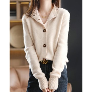 Áo len nữ phong cách retro