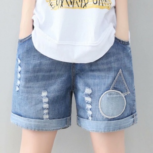 Quần short jean nữ sờn rách