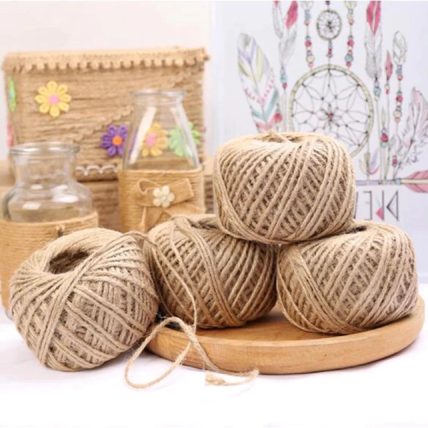 Một đoạn dây gai buộc quà