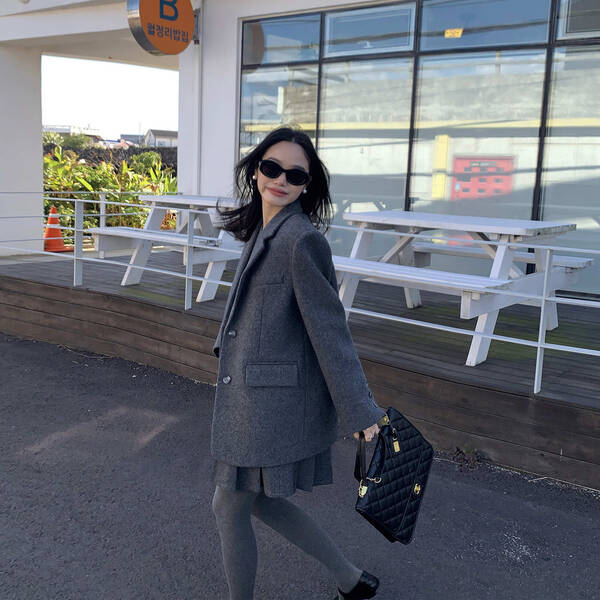 Áo khoác dạ len lông cừu nữ có lớp bông lót dày mùa thu đông