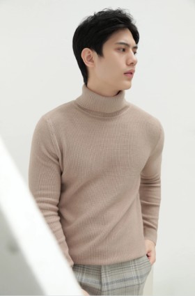 Top 7 shop bán áo len nam đẹp và chất lượng nhất TPHCM