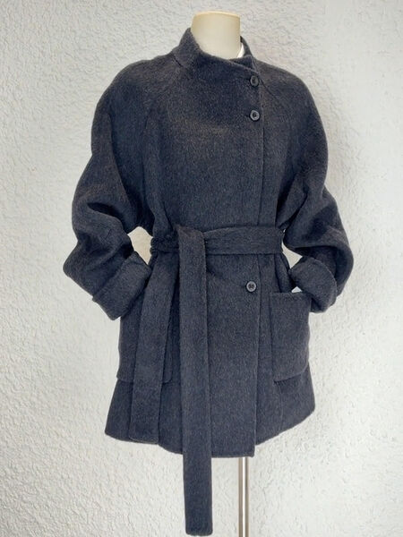 Áo khoác dạ lông cừu phong cách Hepburn thanh lịch