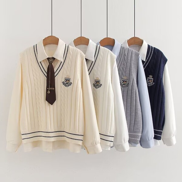 Bộ 3 món nữ áo len gile, áo sơ mi và cà vạt