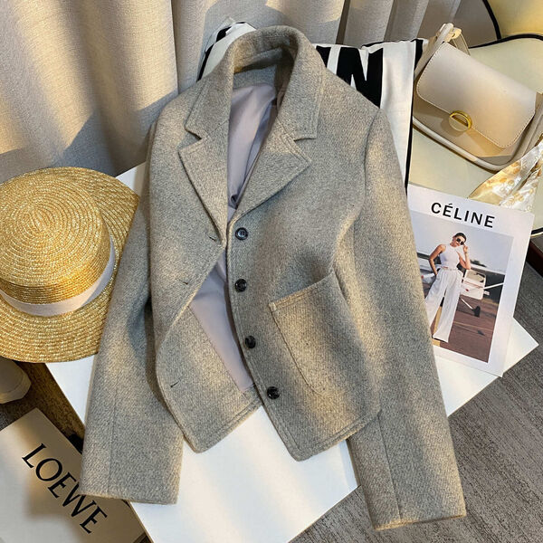 Áo khoác dạ nữ form ngắn