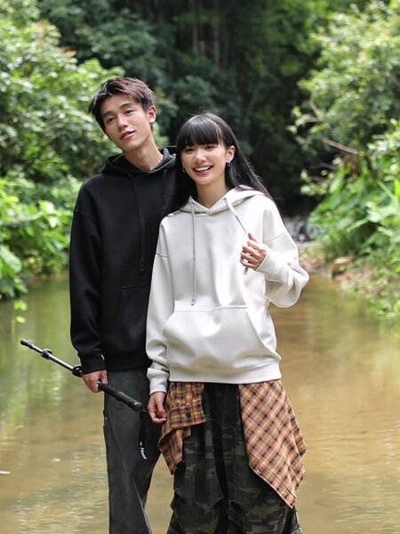 Áo hoodie nam, nữ form rộng rãi