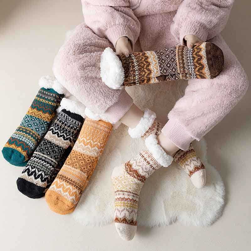 Tất vớ nữ lông cừu phối màu