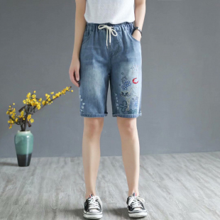 Quần short jean nữ thêu họa tiết chú mèo và những bông hoa