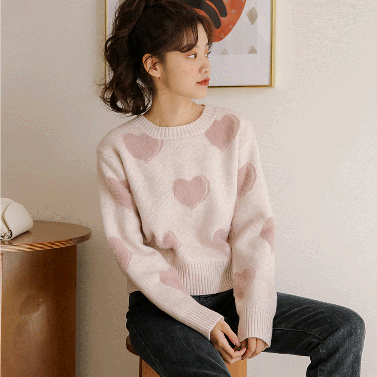 Áo len nữ họa tiết trái tim